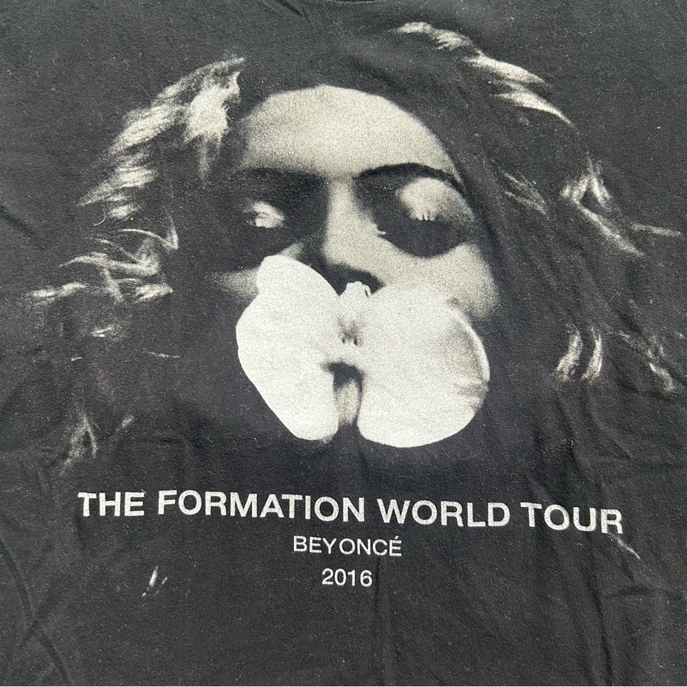 BEYONCÉ Formation Tour Graphic Black Smoke T shirt W M - Picture 2 of 6